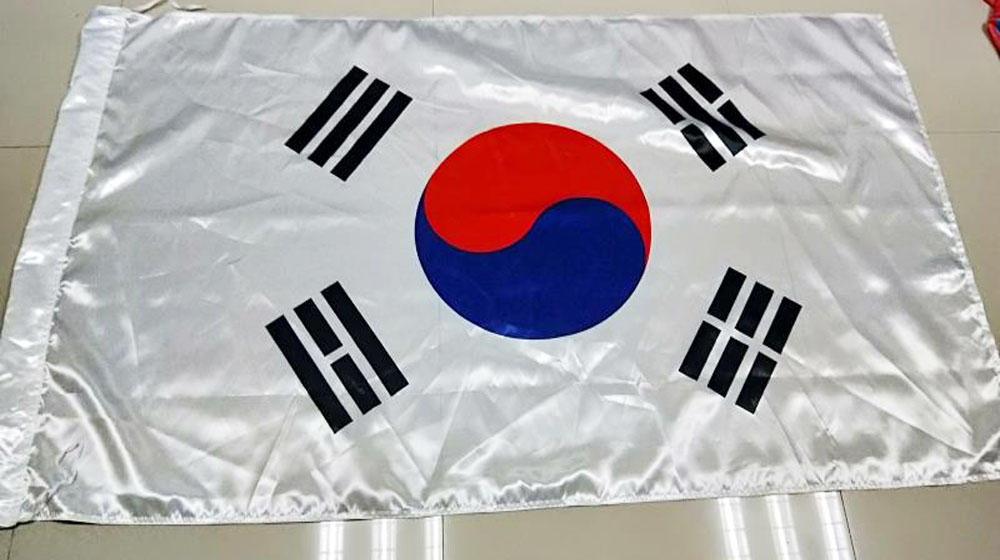 custom-printed-flags