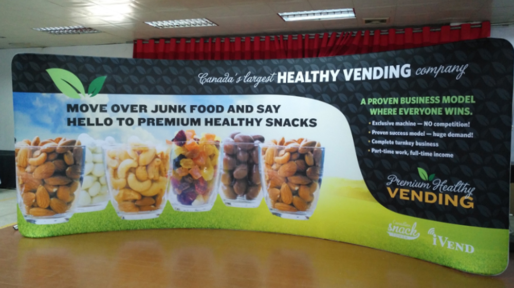 Curved Backdrop Banner
